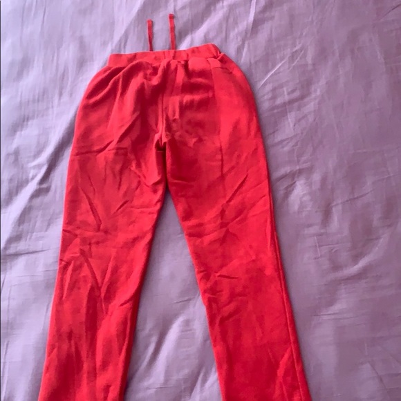 Red sweat pants - Picture 2 of 2